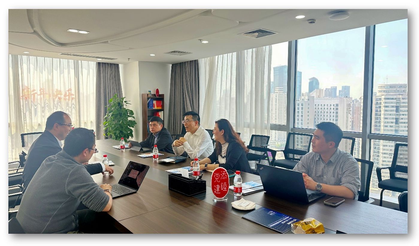 上海张江集团党委副书记、副总经理韩国飚一行莅临卓联智汇全球创新中心走访交流
