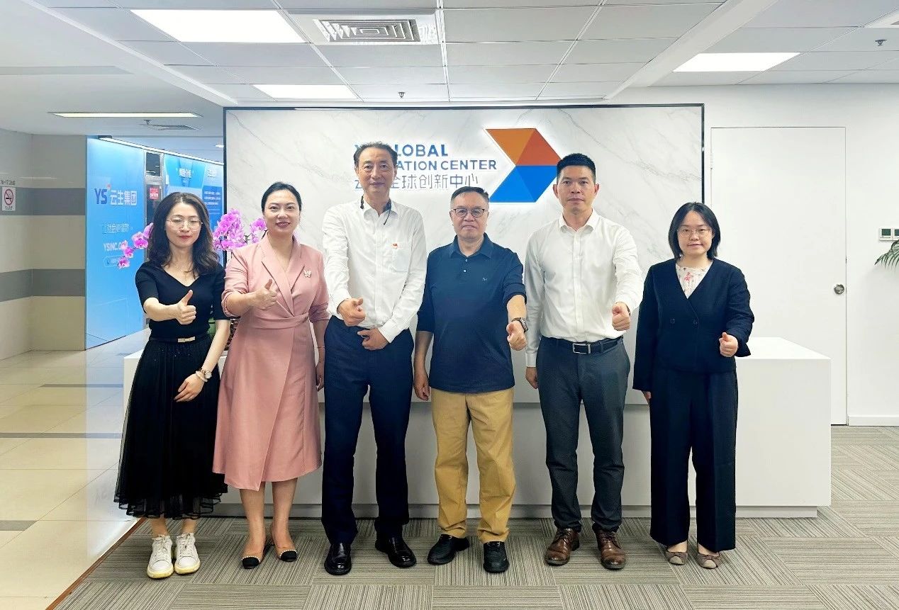 重庆市人才研究和人力资源服务协会副会长兼秘书长程卫民一行莅临卓联智汇全球创新中心考察学习